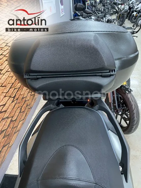 SYM ADX 300 - Vista 14