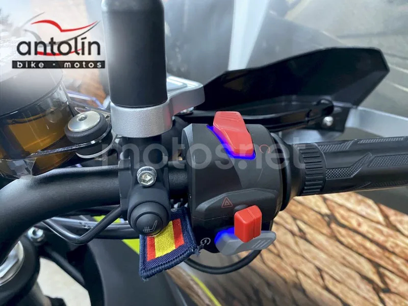 QJ Motor SRT 700 X - Vista 17