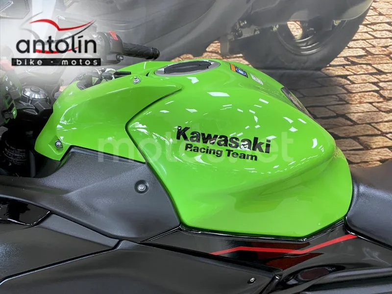Kawasaki ER-6f - Vista 24