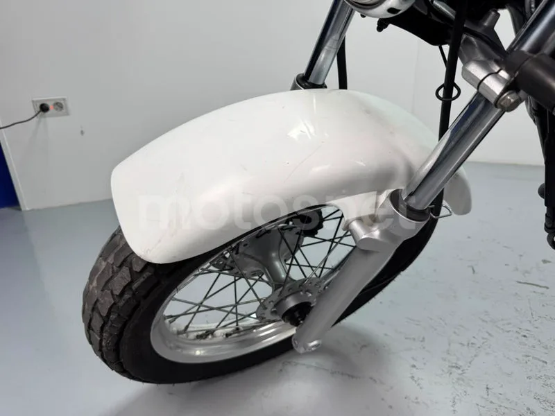 Suzuki VanVan 125 - Vista 11