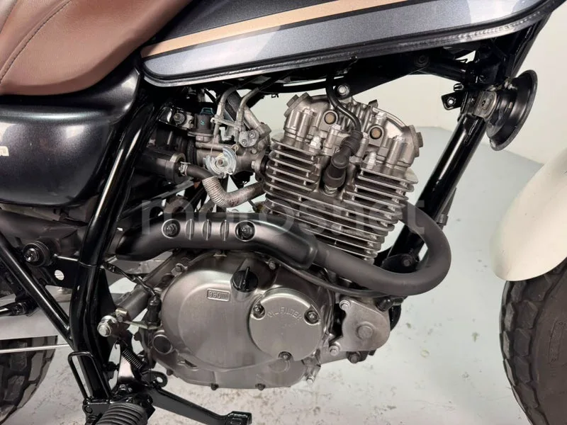 Suzuki VanVan 125 - Vista 16