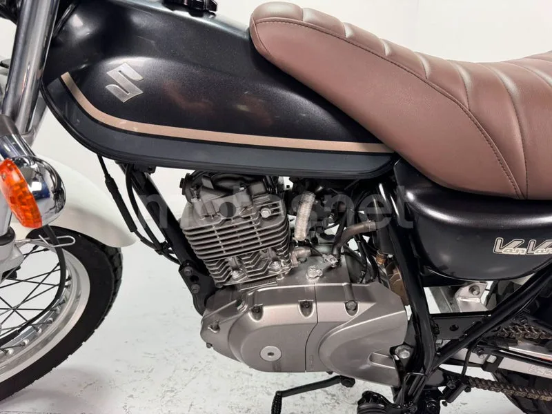 Suzuki VanVan 125 - Vista 18