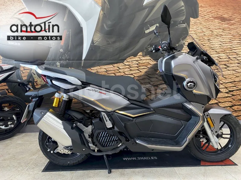 QJ Motor ATR 125 2699 € 2025 Madrid - 1