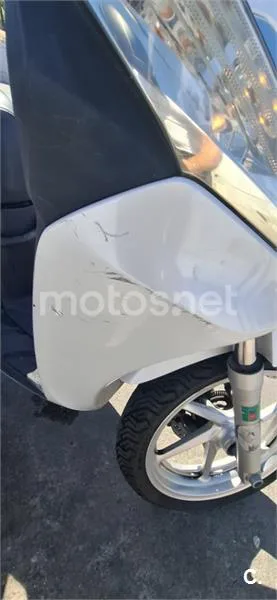 Honda SH300i - Vista 11