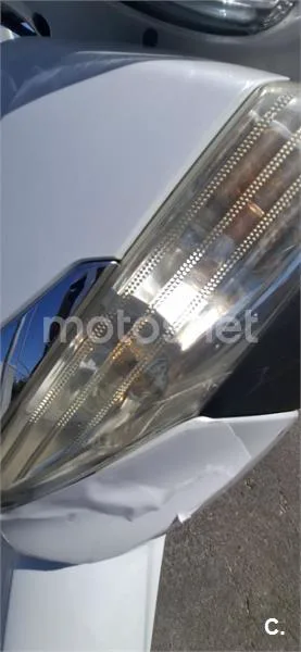 Honda SH300i - Vista 14