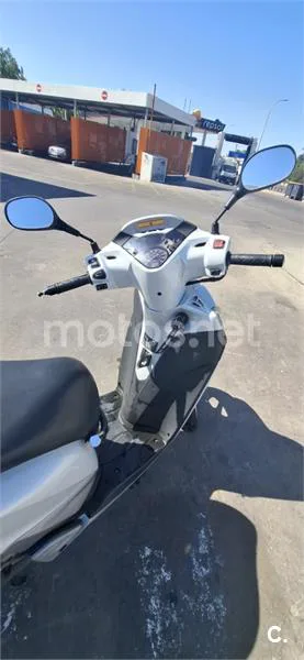 Honda SH300i - Vista 7