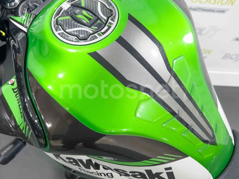Kawasaki Z900 - Vista 18