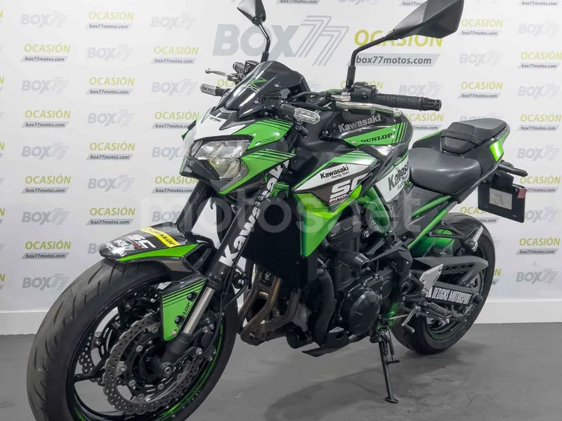 Kawasaki Z900 - Vista 3