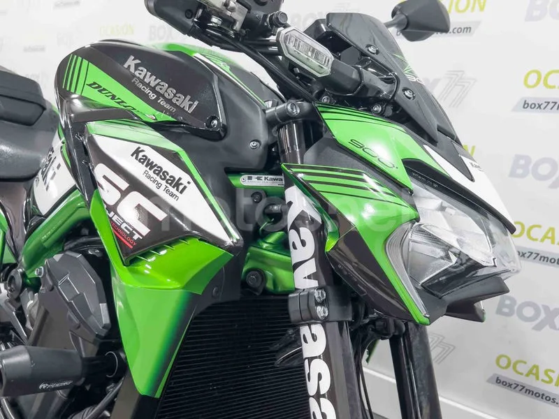 Kawasaki Z900 - Vista 22