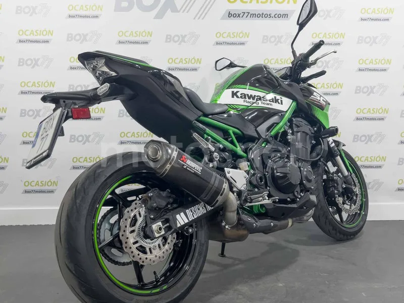 Kawasaki Z900 - Vista 5