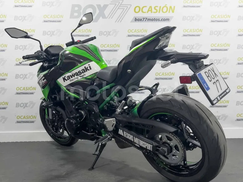 Kawasaki Z900 - Vista 6