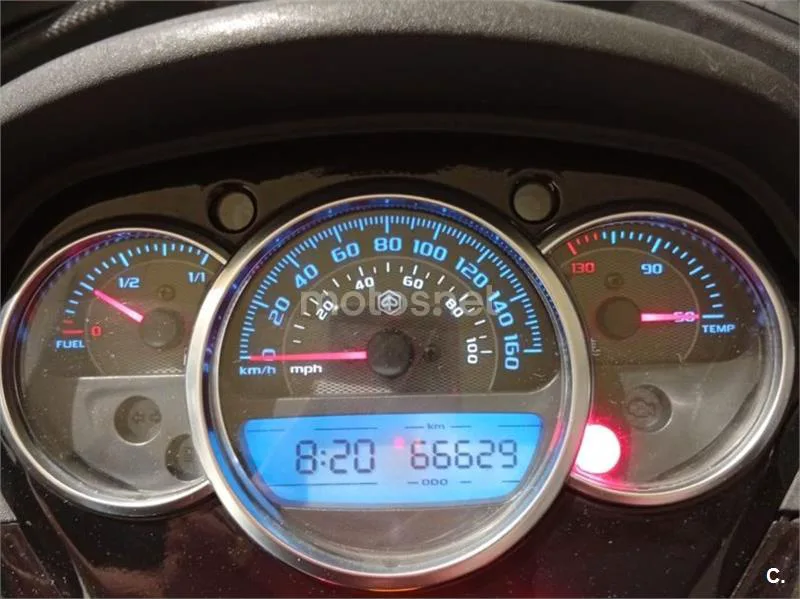 Piaggio MP3 Yourban 300 - Vista 5