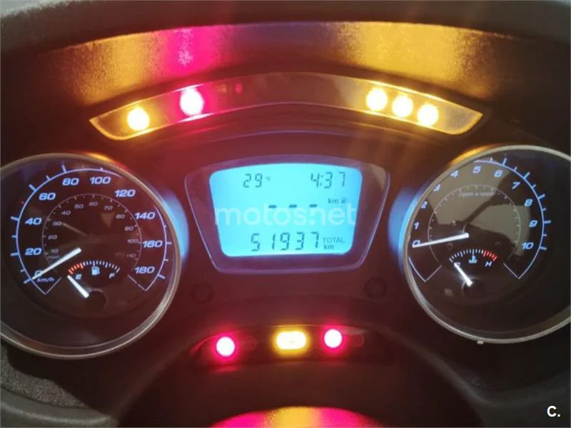 Piaggio MP3 - Vista 5