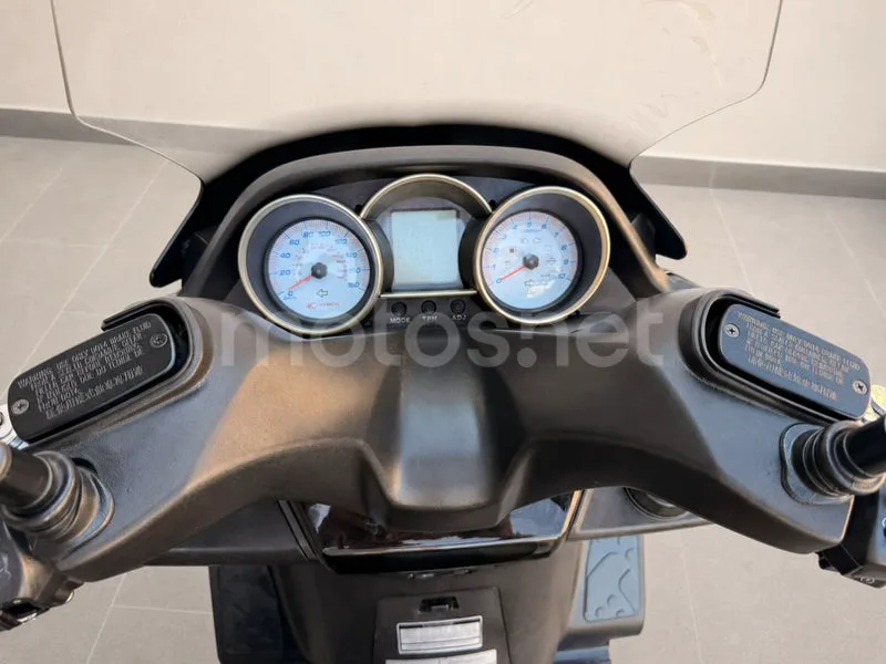 Kymco Super Dink 300 - Vista 14