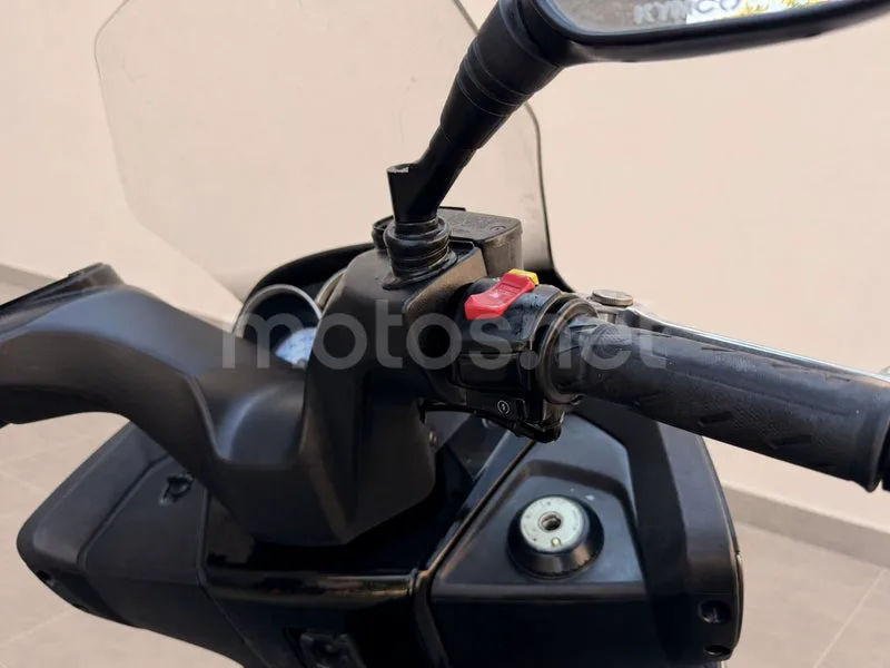 Kymco Super Dink 300 - Vista 15