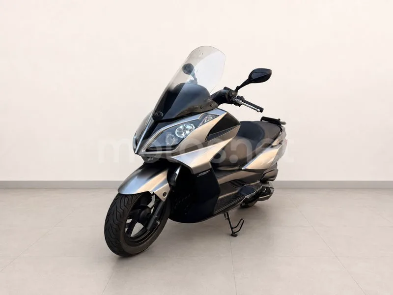 Kymco Super Dink 300 - Vista 7