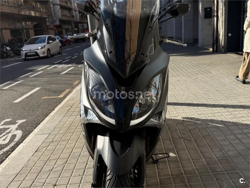 Kymco Xciting S 400 - Vista 3