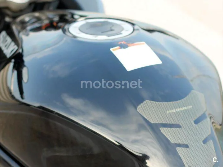 Suzuki Bandit 600S - Vista 6