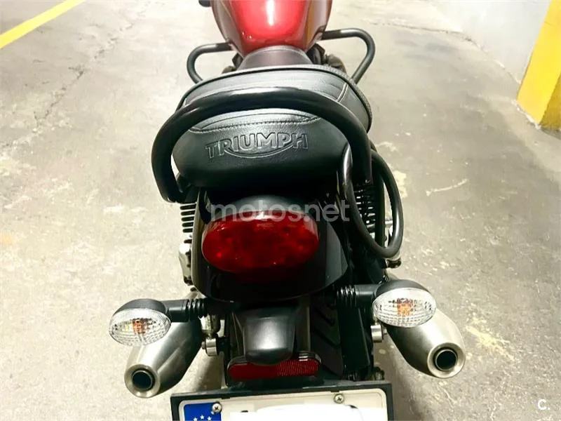 Triumph Street Twin - Vista 3