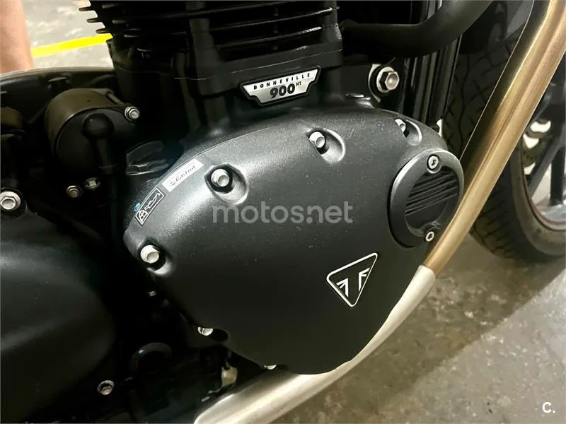 Triumph Street Twin - Vista 8