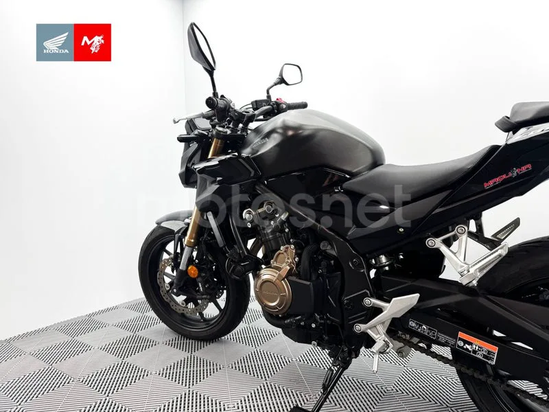 Honda CB500F - Vista 11