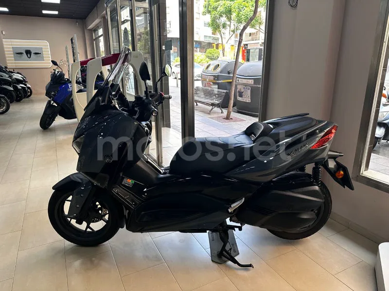 Yamaha XMAX 300 4300 € 2022 Almería - 1
