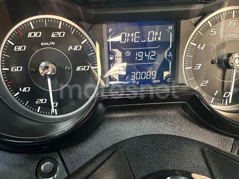 Yamaha XMAX 300 - Vista 6