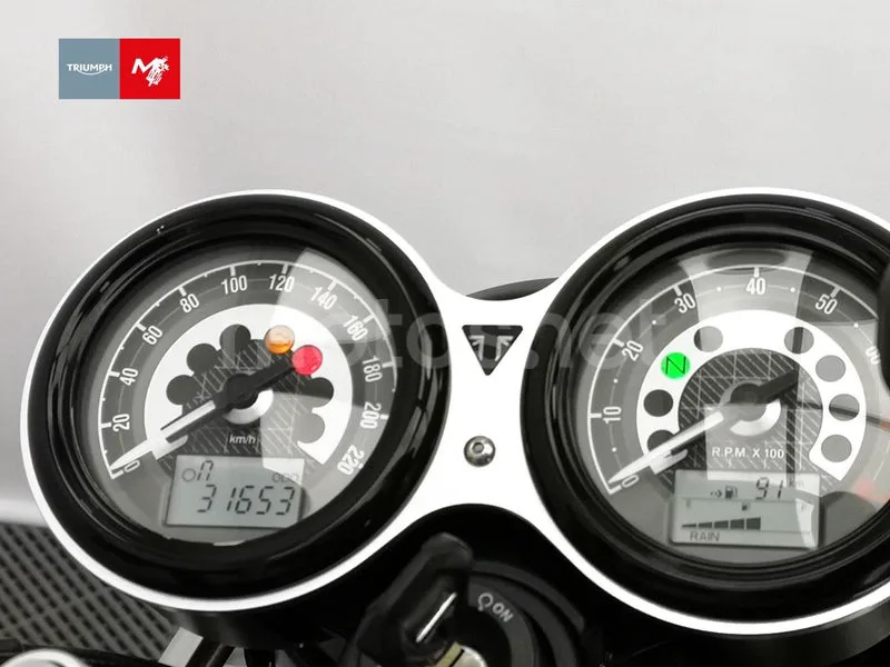 Triumph Speed Twin 1200 - Vista 9