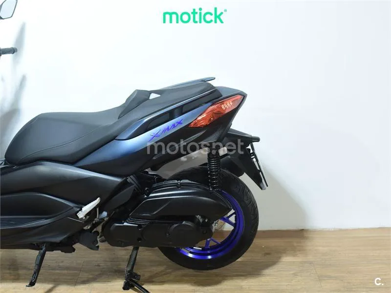 Yamaha XMAX 125 - Vista 9