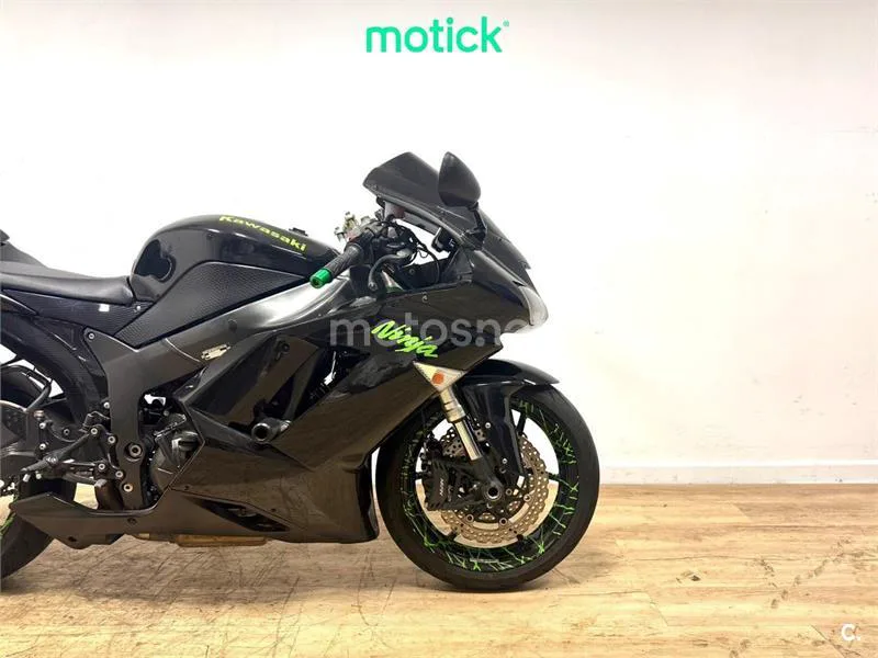 Kawasaki Ninja ZX-6R - Vista 4