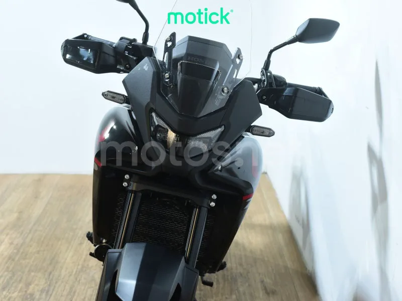Honda XL750 Transalp - Vista 11