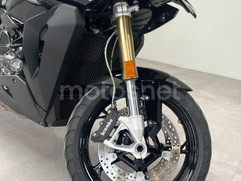 BMW S 1000 XR - Vista 7