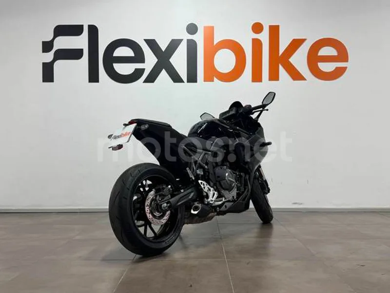 Suzuki GSX-8R - Vista 4