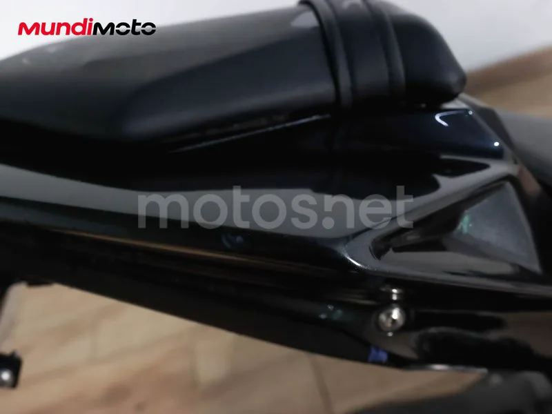 BMW S 1000 RR - Vista 19