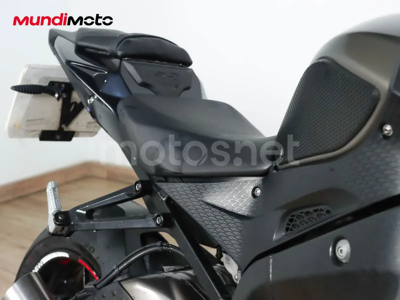 BMW S 1000 RR - Vista 50