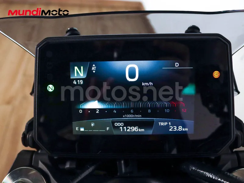 Yamaha MT-09 - Vista 12
