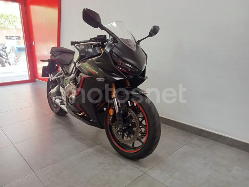 Honda CBR650R - Vista 10
