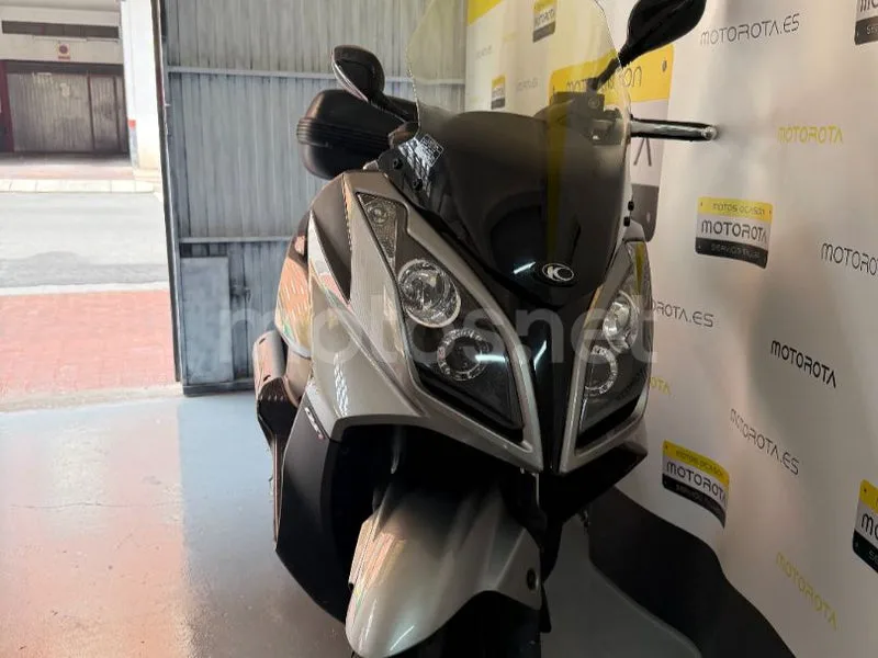Kymco Super Dink 125 - Vista 3