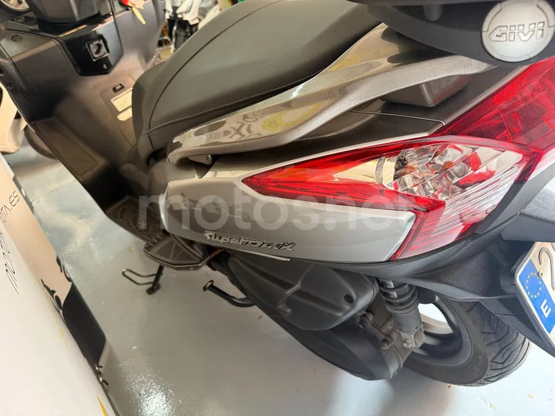 Kymco Super Dink 125 - Vista 4