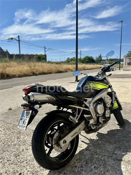 Yamaha FZ6 4000 € 2007 Zaragoza - 1