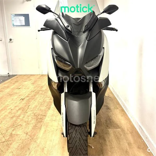 Yamaha XMAX 125 - Vista 10