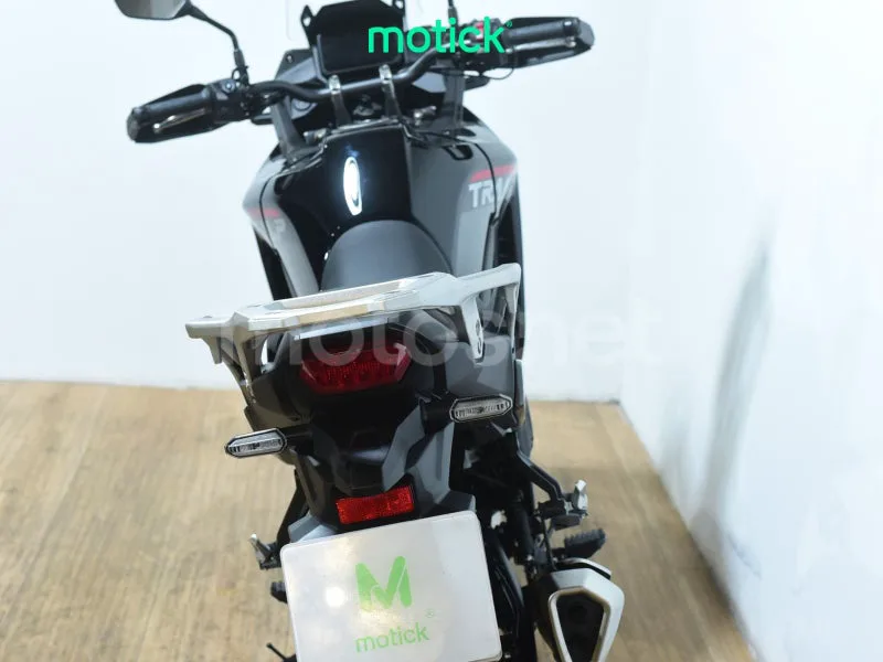 Honda XL750 Transalp - Vista 6