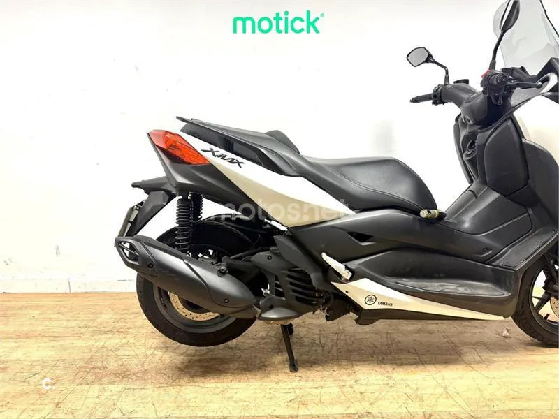 Yamaha XMAX 125 - Vista 3