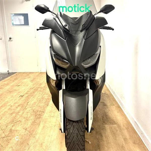 Yamaha XMAX 125 - Vista 10