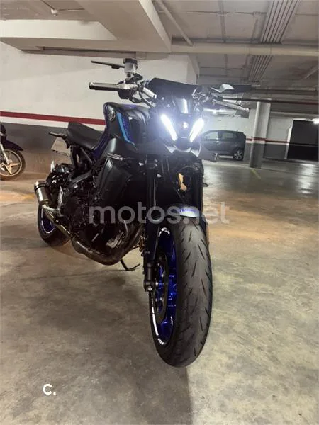 Yamaha MT-09 - Vista 4