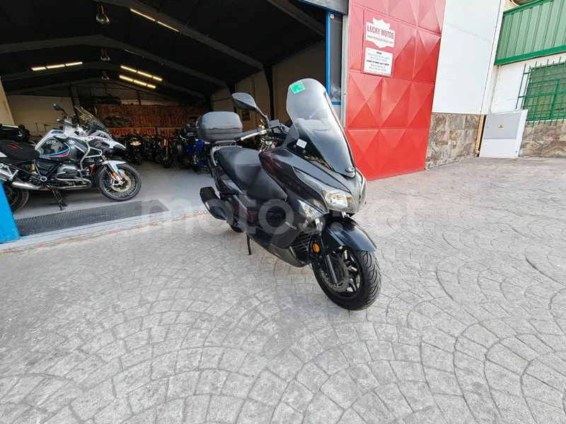 Kymco Grand Dink 300 2750 € 2020 Granada - 1