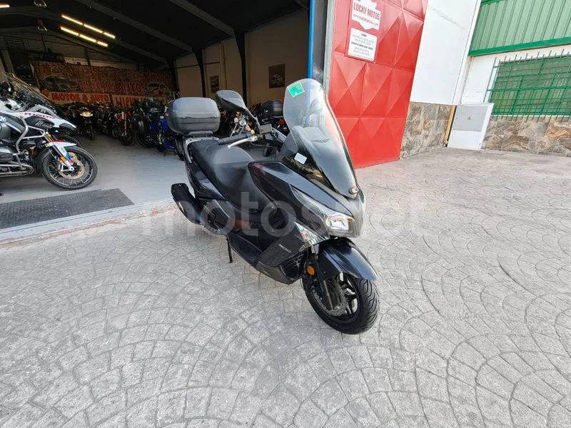 Kymco Grand Dink 300 - Vista 11