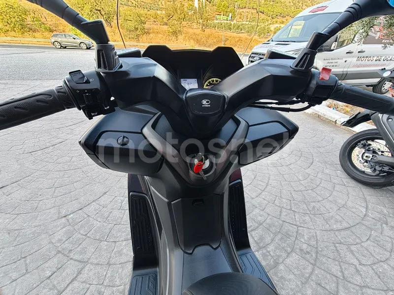 Kymco Grand Dink 300 - Vista 14