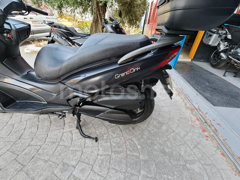 Kymco Grand Dink 300 - Vista 7