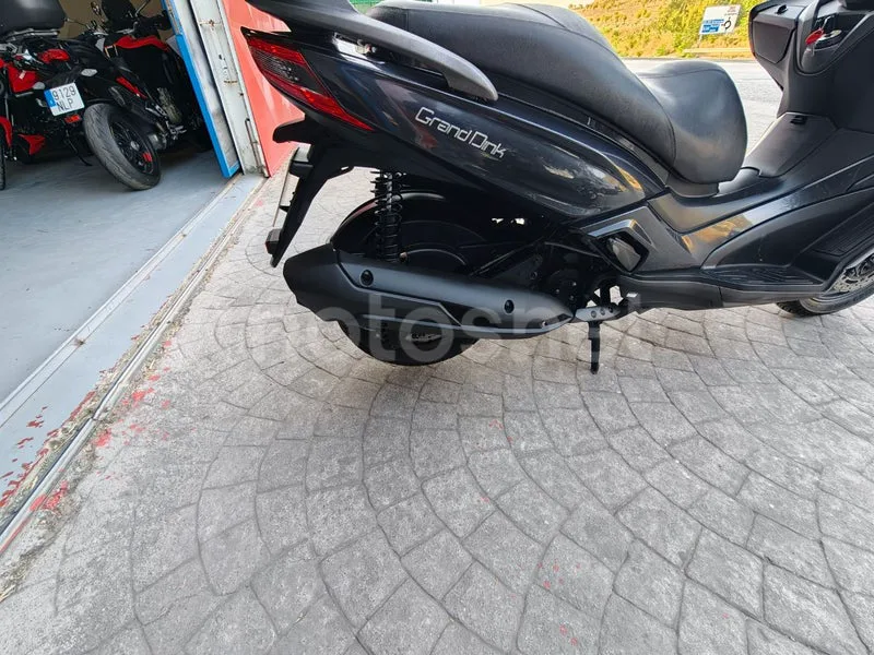 Kymco Grand Dink 300 - Vista 9